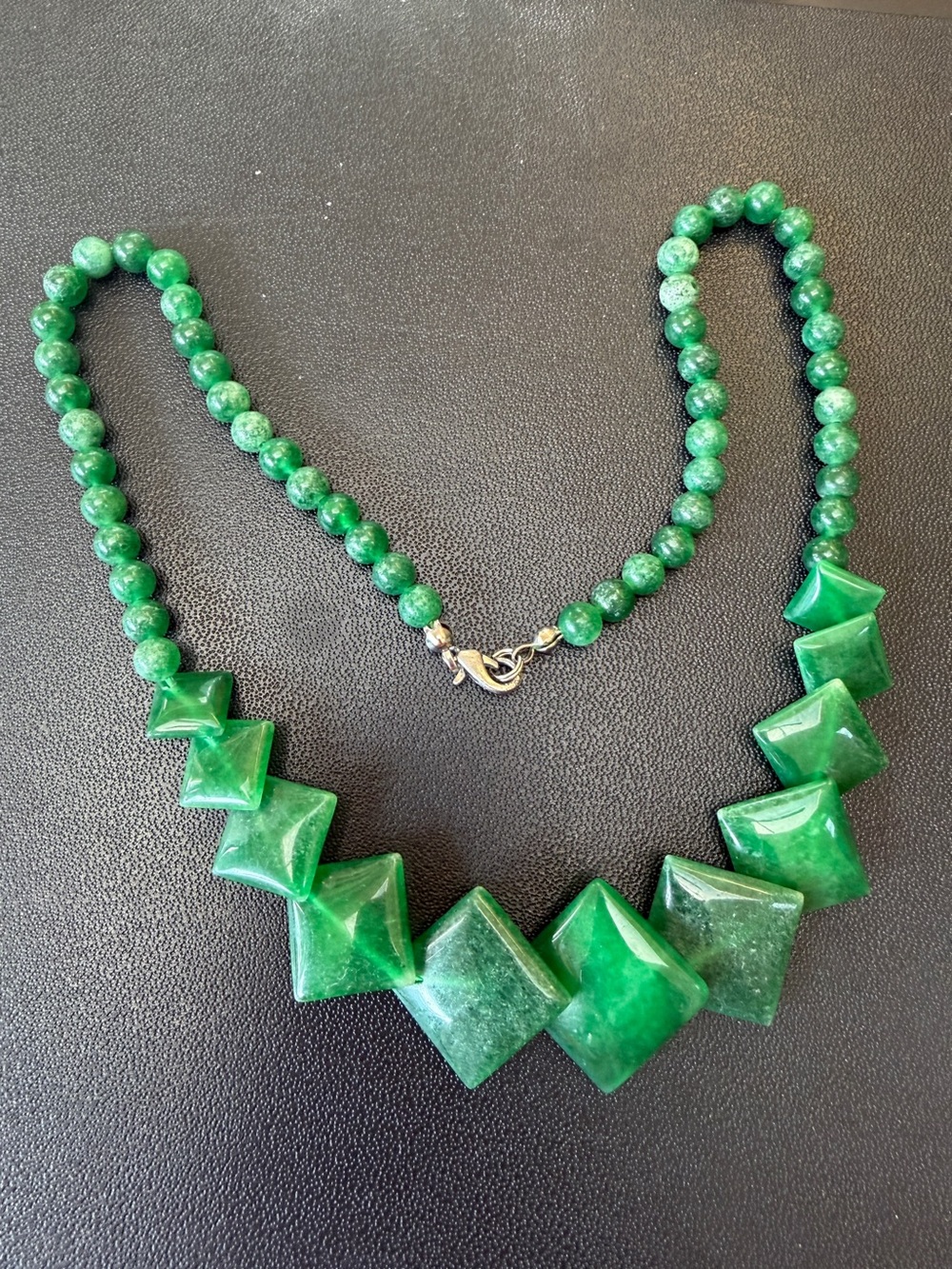 Vintage geometric green gem jade necklace